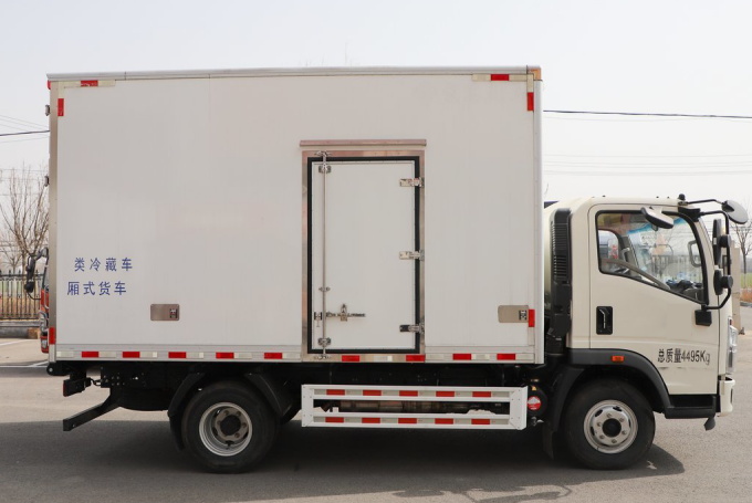  HOWO  Refrigerated Truck